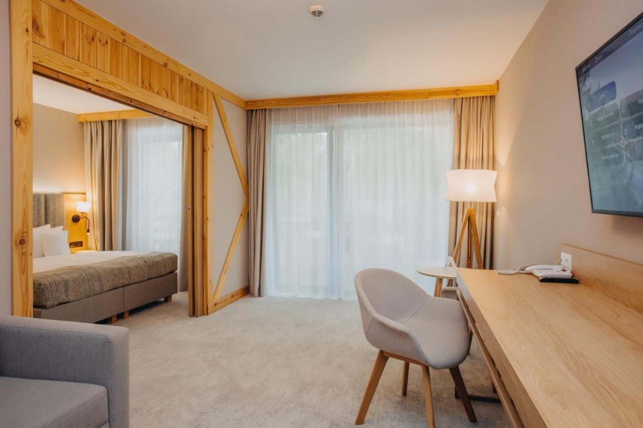 שצ'קלארסקה פוראובה Platinum Mountain Hotel&Spa מראה חיצוני תמונה Family room