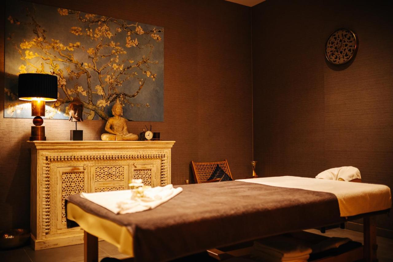 שצ'קלארסקה פוראובה Platinum Mountain Hotel&Spa מראה חיצוני תמונה A massage room at a spa