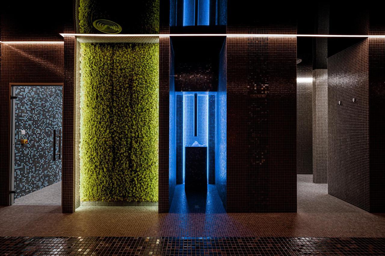 שצ'קלארסקה פוראובה Platinum Mountain Hotel&Spa מראה חיצוני תמונה The elevator